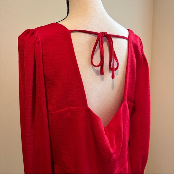 ASOS Red Sweetheart Neckline Button Through Top - Picture 9 of 9